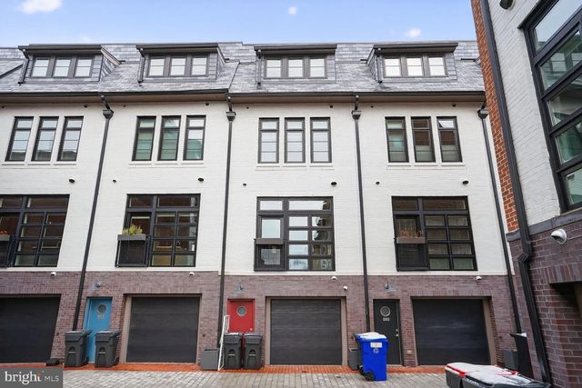 1305 D ST SE, Washington, DC 20003