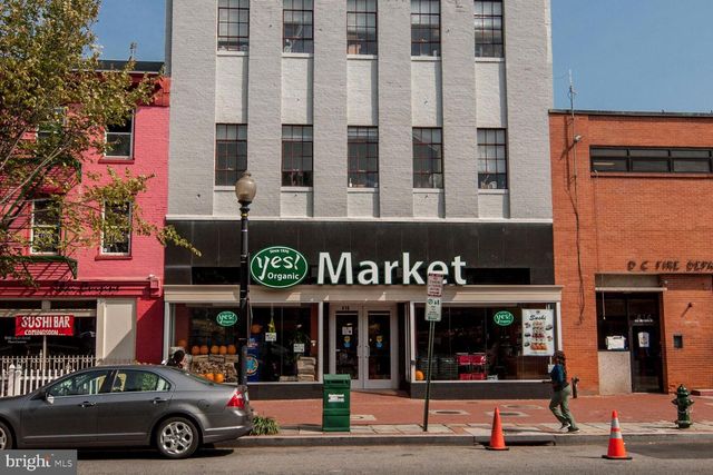 1305 D ST SE, Washington, DC 20003