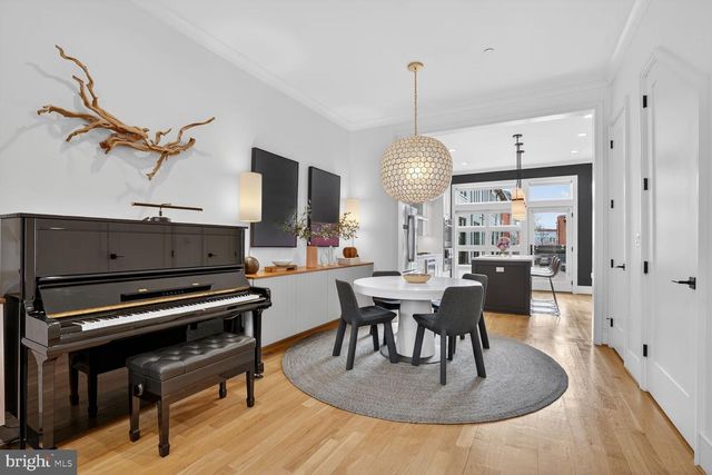 1305 D ST SE, Washington, DC 20003