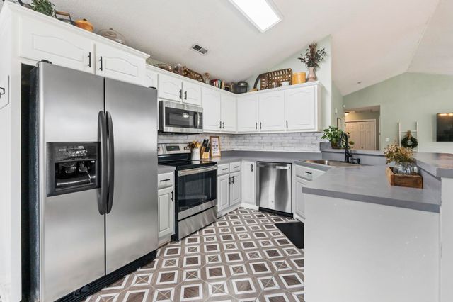 109 Adrianna Circle, Conway, SC 29526