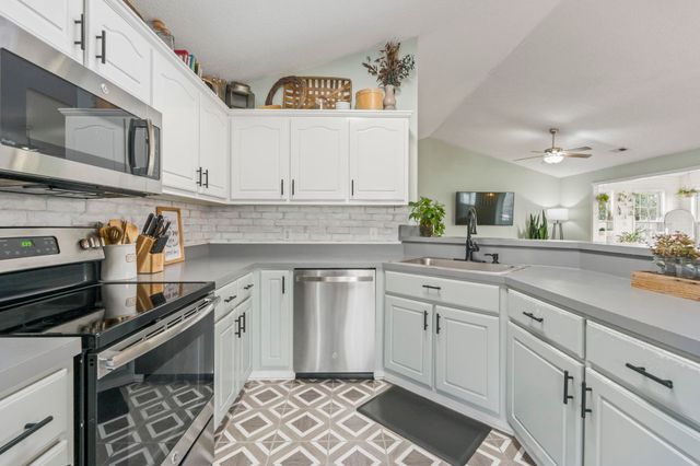 109 Adrianna Circle, Conway, SC 29526