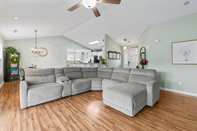 109 Adrianna Circle, Conway, SC 29526