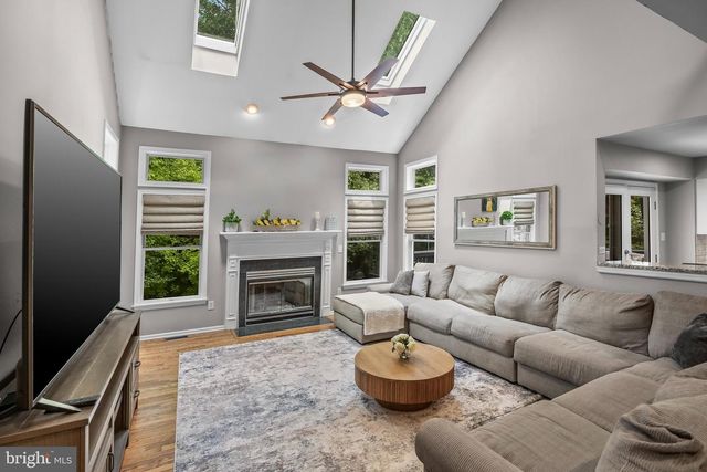 228 QUAKERBRIDGE CT, Moorestown, NJ 08057