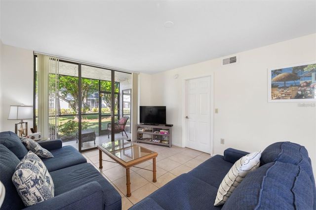 4450 47TH AVENUE W 101, Bradenton, FL 34210