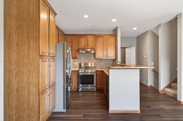 1236 Vernon Drive, Carver, MN 55315