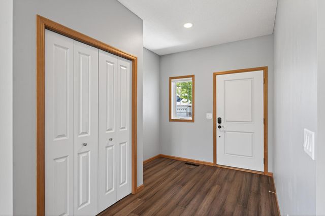 1236 Vernon Drive, Carver, MN 55315