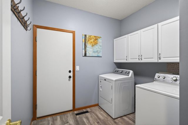 1236 Vernon Drive, Carver, MN 55315