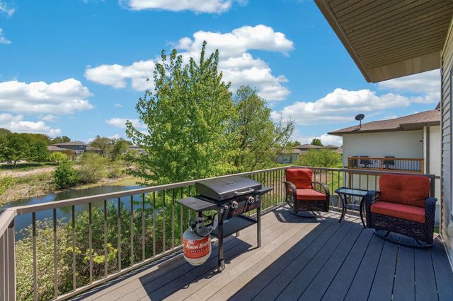 1236 Vernon Drive, Carver, MN 55315
