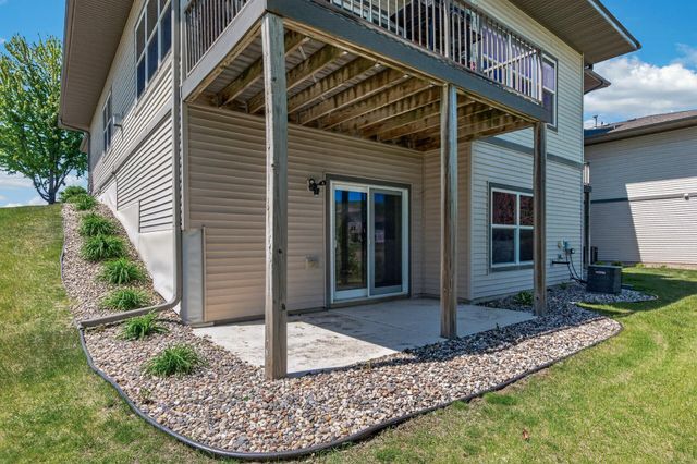 1236 Vernon Drive, Carver, MN 55315