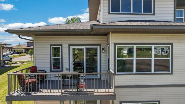 1236 Vernon Drive, Carver, MN 55315