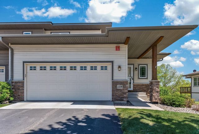 1236 Vernon Drive, Carver, MN 55315