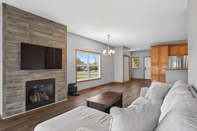 1236 Vernon Drive, Carver, MN 55315