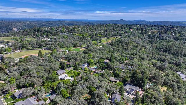 160 Palmyra St, Auburn, CA 95603