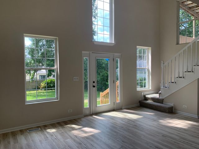 949 Harriet Avenue, Aurora, IL 60505