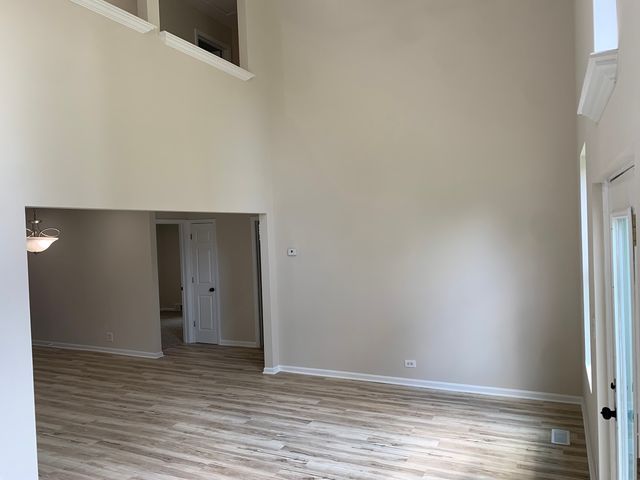 949 Harriet Avenue, Aurora, IL 60505