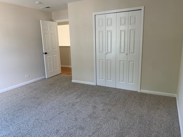 949 Harriet Avenue, Aurora, IL 60505
