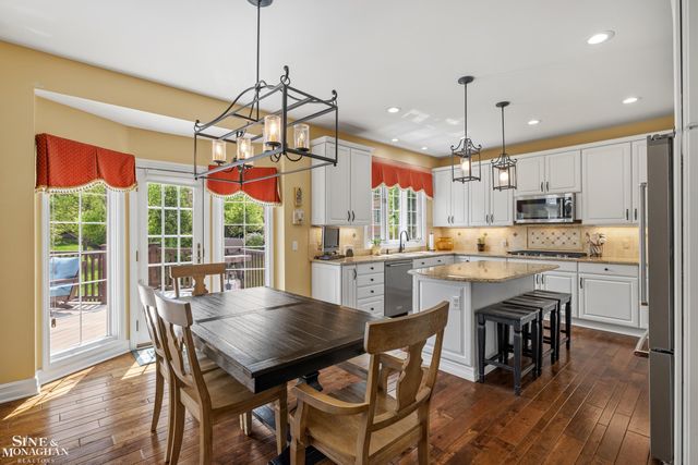 41719 Sudbury Court, Novi, MI 48375