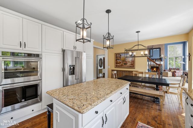 41719 Sudbury Court, Novi, MI 48375