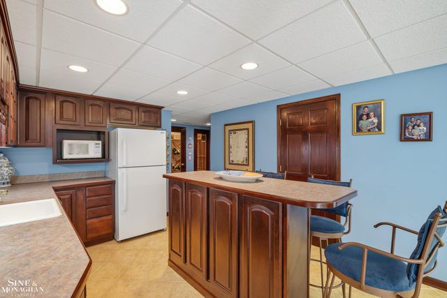 41719 Sudbury Court, Novi, MI 48375