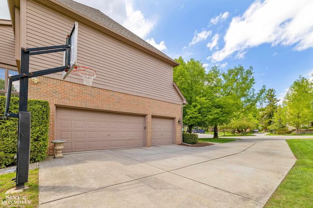 41719 Sudbury Court, Novi, MI 48375
