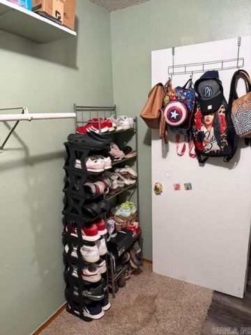 613 Valley Drive, Russellville, AR 72802