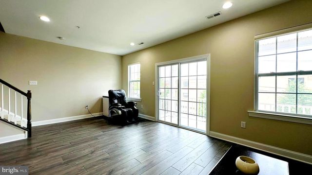 29 N MITCHELL AVE, Lansdale, PA 19446