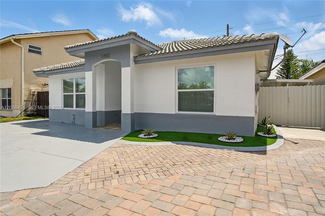 5202 NW 187th Street, Miami Gardens, FL 33055