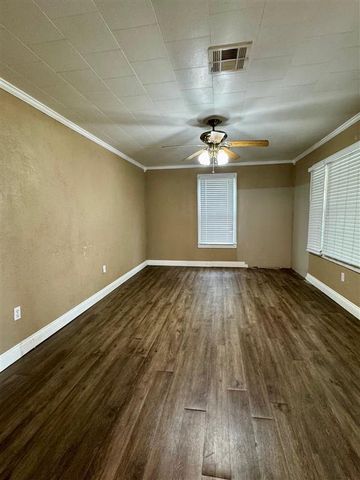 106 S 10th Street, Oberlin, LA 70655