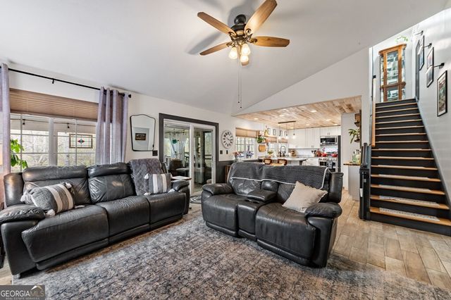 390 Sunnybrook Road, Blue Ridge, GA 30513