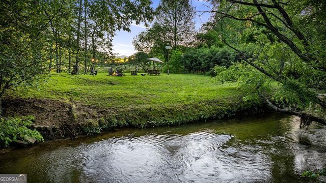 390 Sunnybrook Road, Blue Ridge, GA 30513