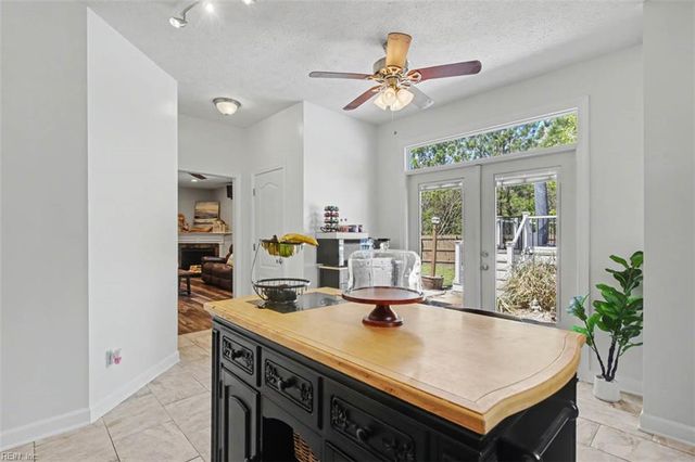 3904 Ordinary LOOP, Hayes, VA 23072