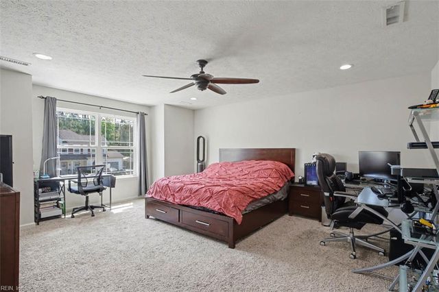 3904 Ordinary LOOP, Hayes, VA 23072
