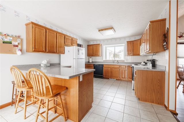 197 Garden Parkway, Henrietta, NY 14467