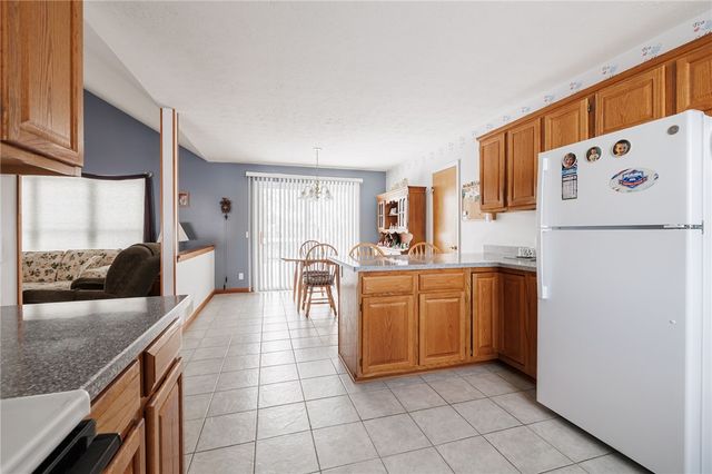 197 Garden Parkway, Henrietta, NY 14467