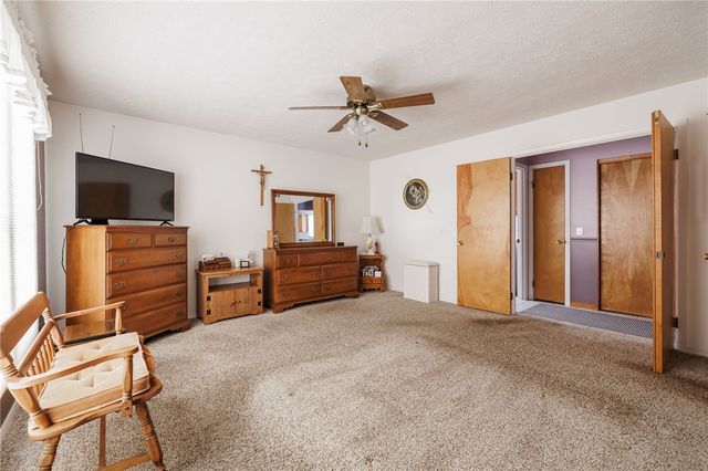 197 Garden Parkway, Henrietta, NY 14467