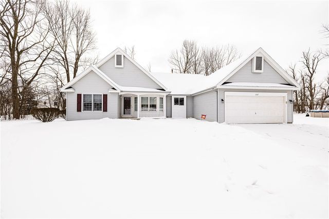 197 Garden Parkway, Henrietta, NY 14467