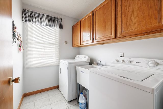 197 Garden Parkway, Henrietta, NY 14467