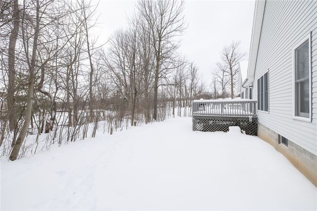 197 Garden Parkway, Henrietta, NY 14467