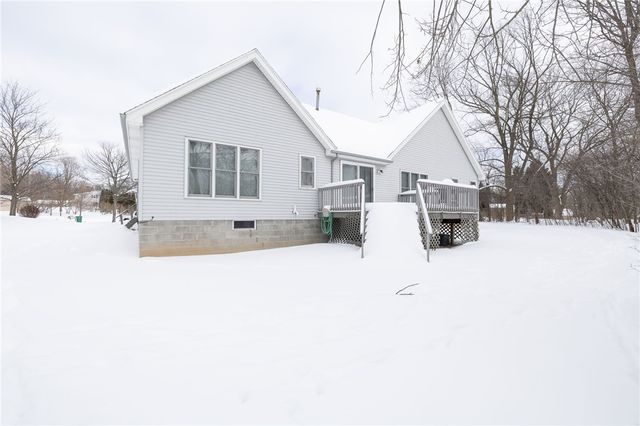 197 Garden Parkway, Henrietta, NY 14467