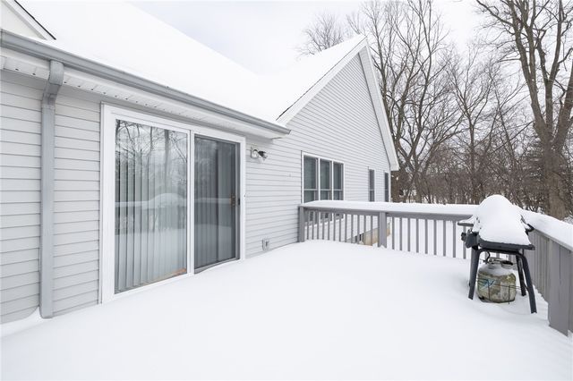 197 Garden Parkway, Henrietta, NY 14467