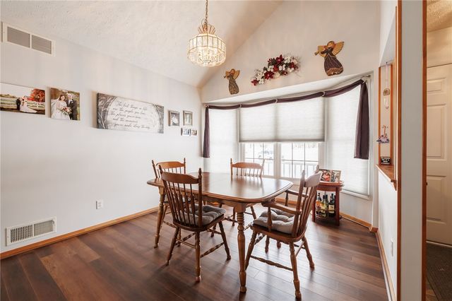 197 Garden Parkway, Henrietta, NY 14467