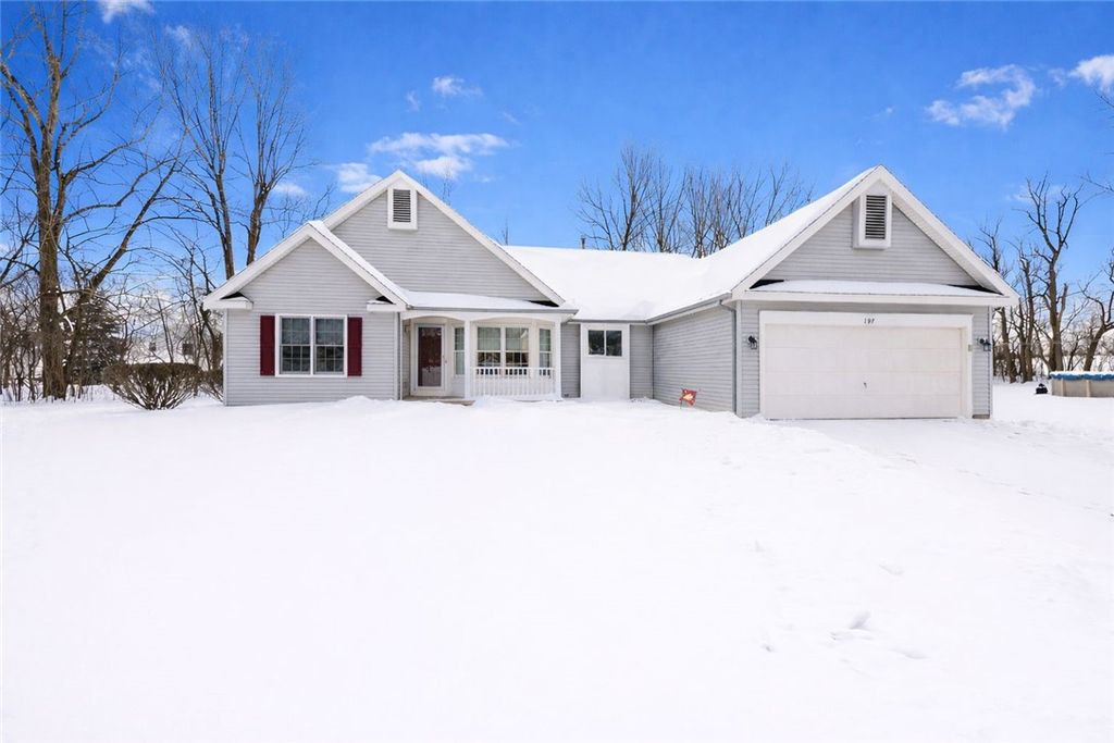 197 Garden Parkway, Henrietta, NY 14467