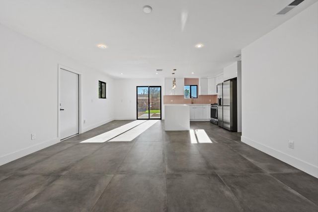 2600 N Chuperosa Road, Palm Springs, CA 92262