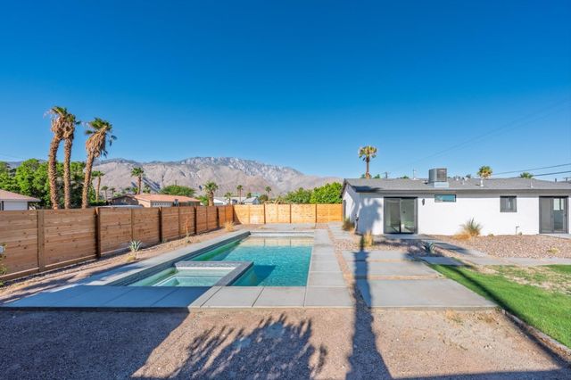 2600 N Chuperosa Road, Palm Springs, CA 92262