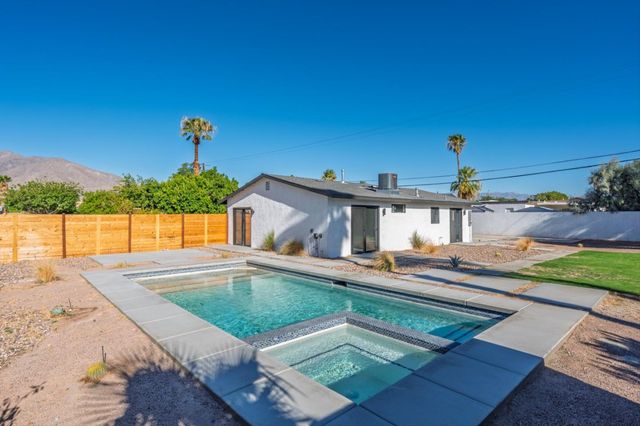 2600 N Chuperosa Road, Palm Springs, CA 92262