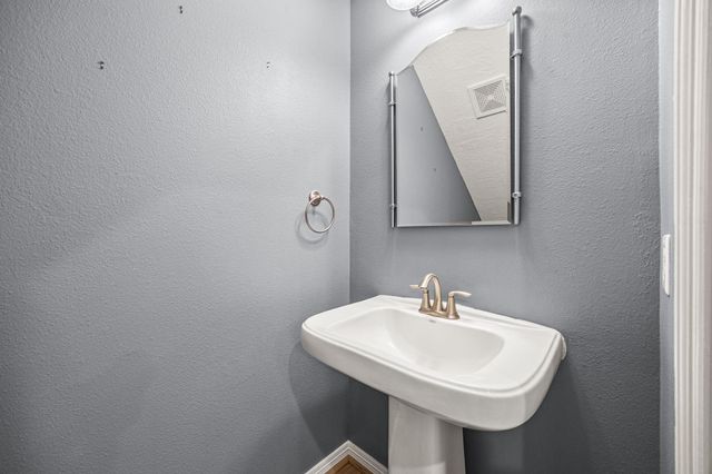 5309 Nolda Street, Houston, TX 77007