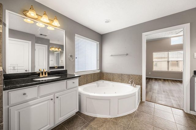 5309 Nolda Street, Houston, TX 77007