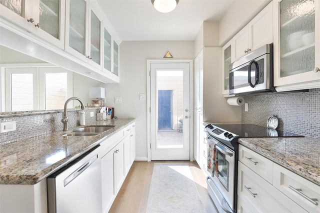 979 Memorial Village Drive 48, Houston, TX 77024