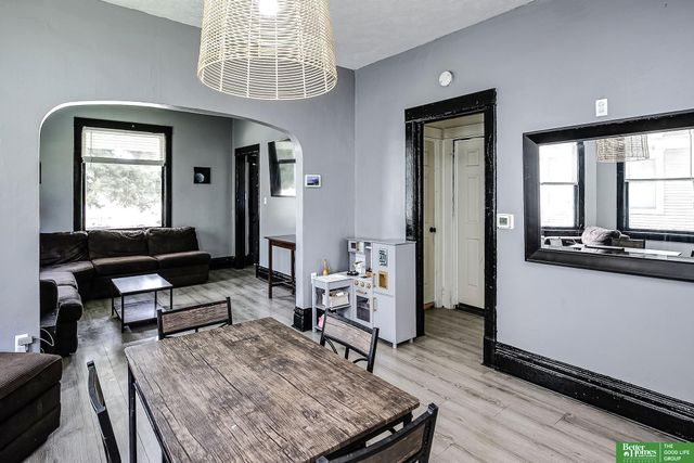 2524 Fort Street, Omaha, NE 68111