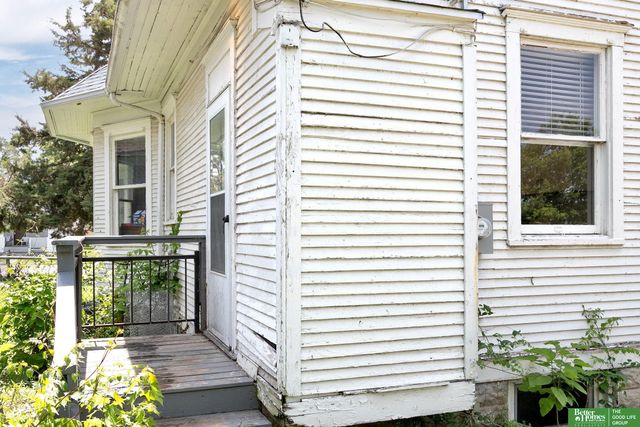 2524 Fort Street, Omaha, NE 68111